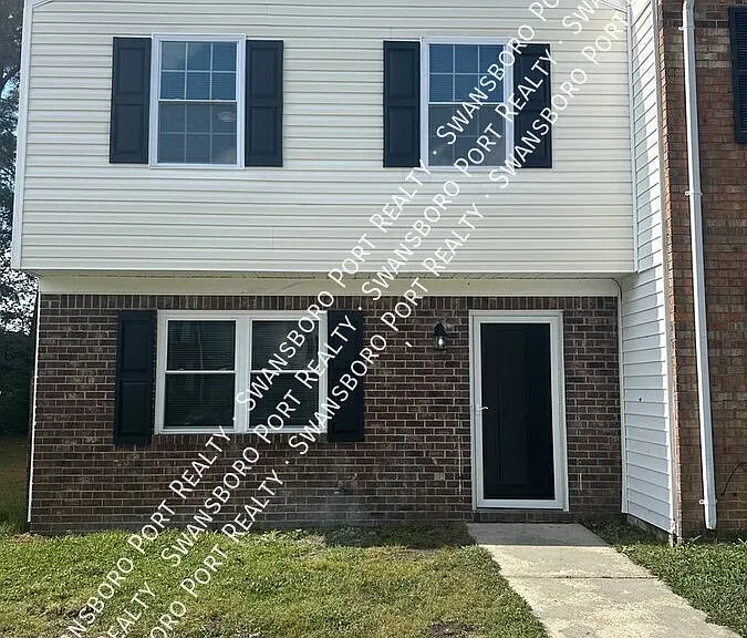 408 Myrtlewood Cir — Photo 1