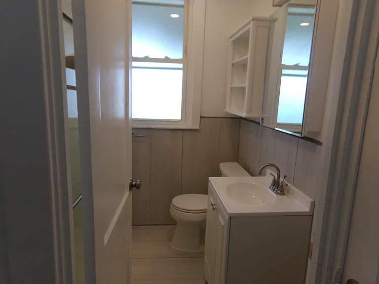 2830 Broadway Ave #2 — Photo 20