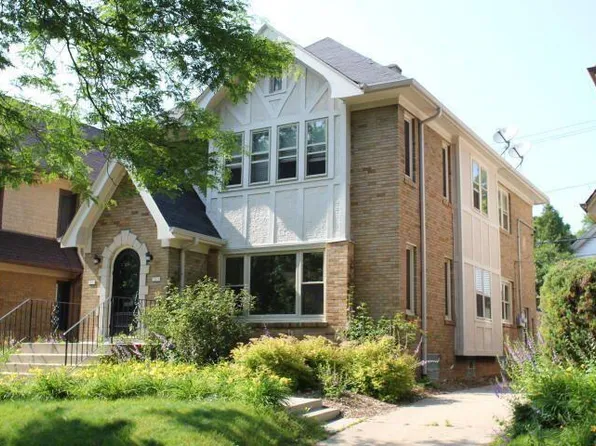 1614 E Newton Ave, Milwaukee, WI 53211