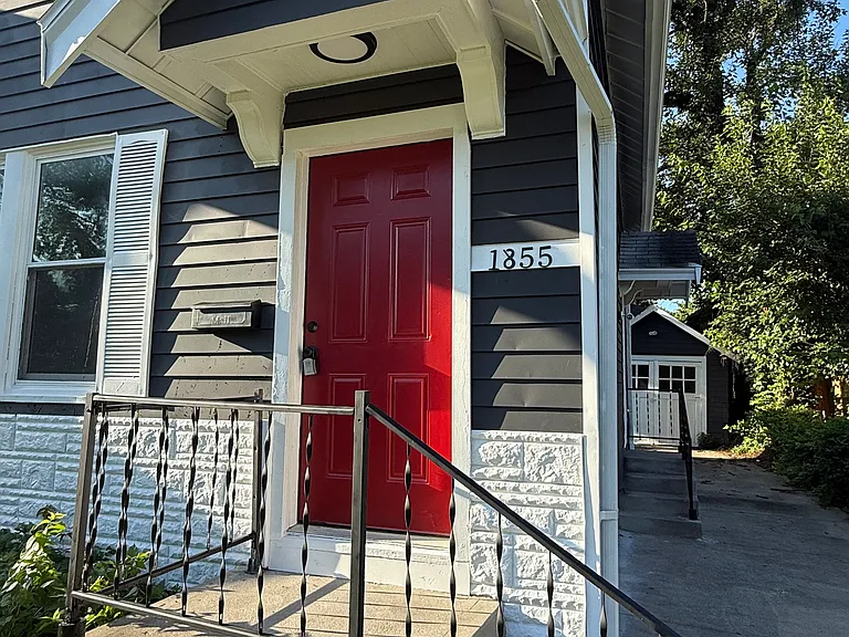1855 Dalewood Pl — Photo 2