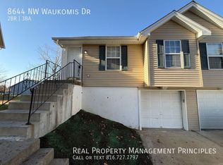 8644 NW Waukomis Dr, Kansas City, MO 64154