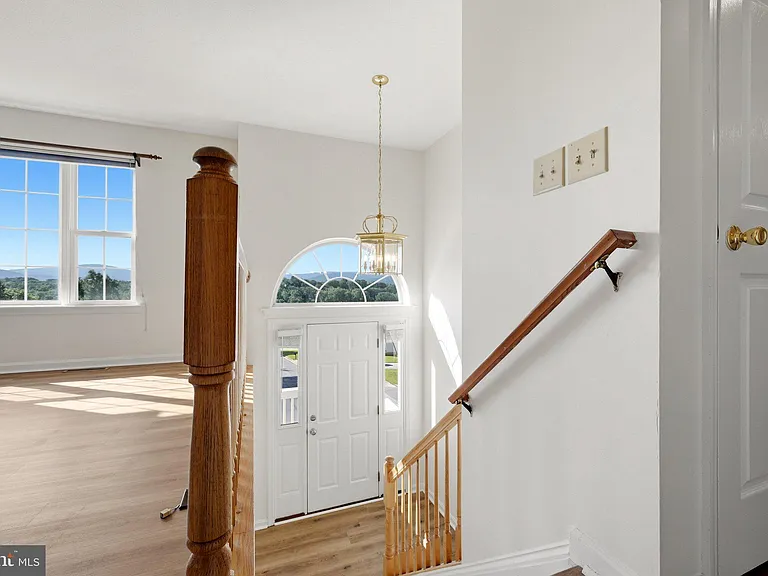 1183 River Bend Ct — Photo 8