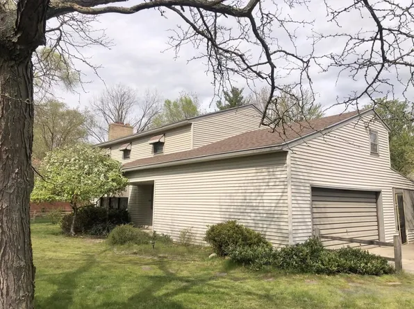 4696 Heinicke St, Norton Shores, MI 49441