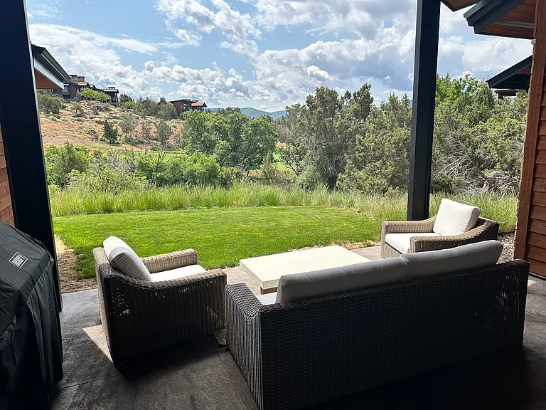 364 N Red Ledges Village Way — Photo 31