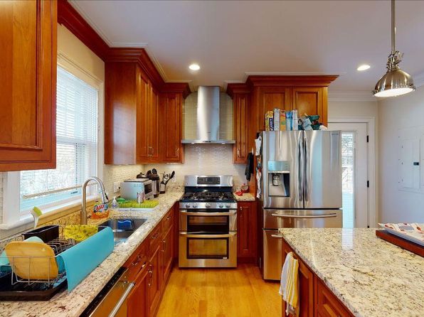 7 Acron Rd #1