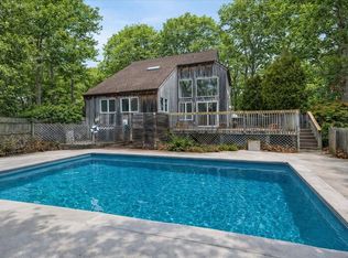 98 Squiretown Rd, Hampton Bays, NY 11946