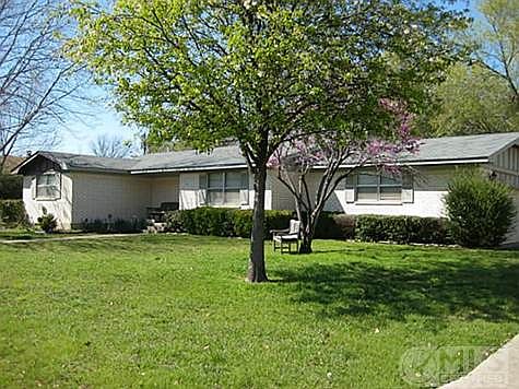 1st image of 1911 Maplewood Ct