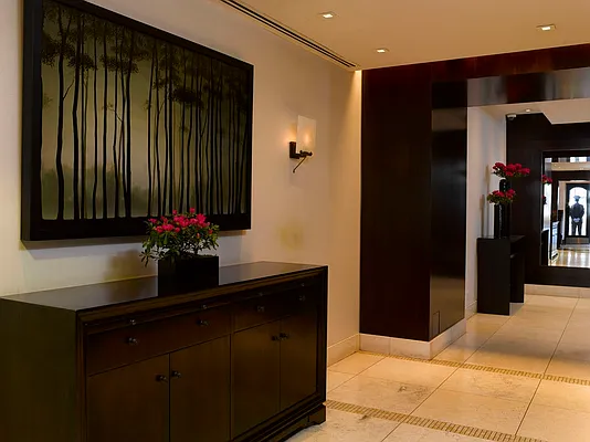 Rented by Stonehenge NYC LLC | media 51