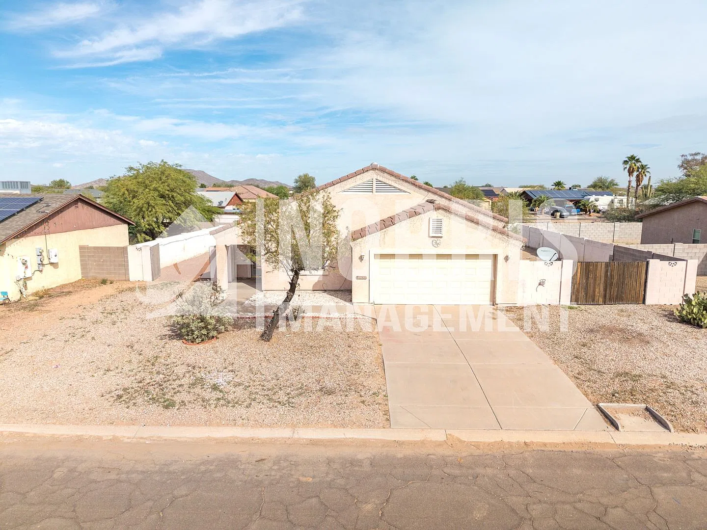 Fresh Home in Arizona City — Photo 2
