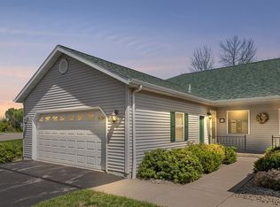 113 Stoney Ridge Rd, Ripon, WI 54971