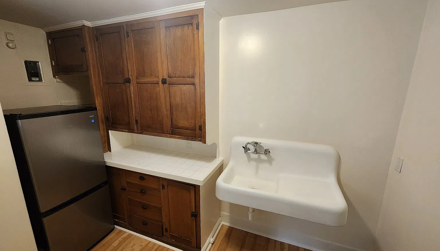 1 bed, $1,095 — Photo 3