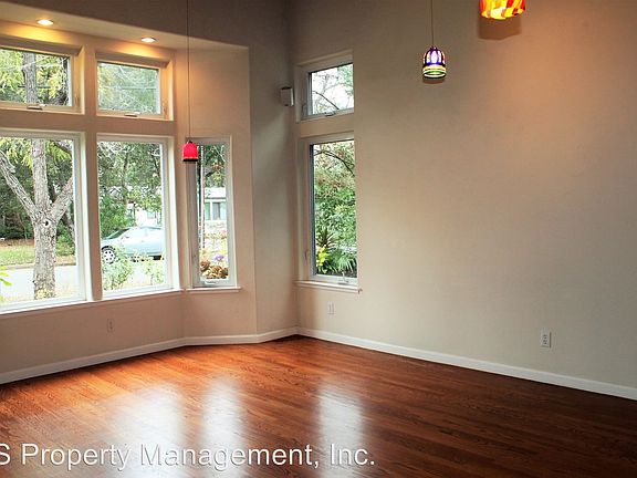 3rd image of 1614 Walters Ave