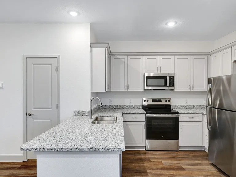 7621 Briarwood Pass #102 — Photo 12