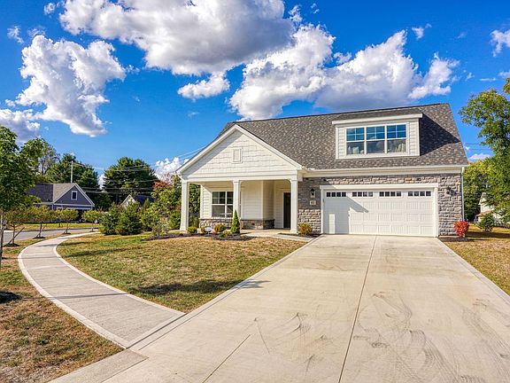 2nd image of 102 Glenshire Dr