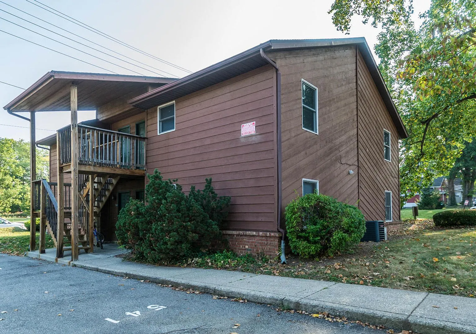 525 Henderson Crossing - Half Off Admin Fees & $350 Gift Card! — Photo 3