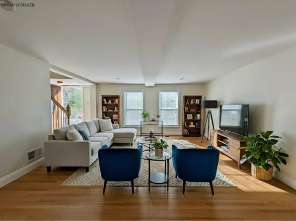 209 Wheeler St #1, Methuen, MA 01844