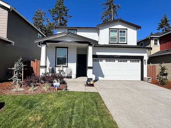 3rd image of 4311 Savannah Loop NE