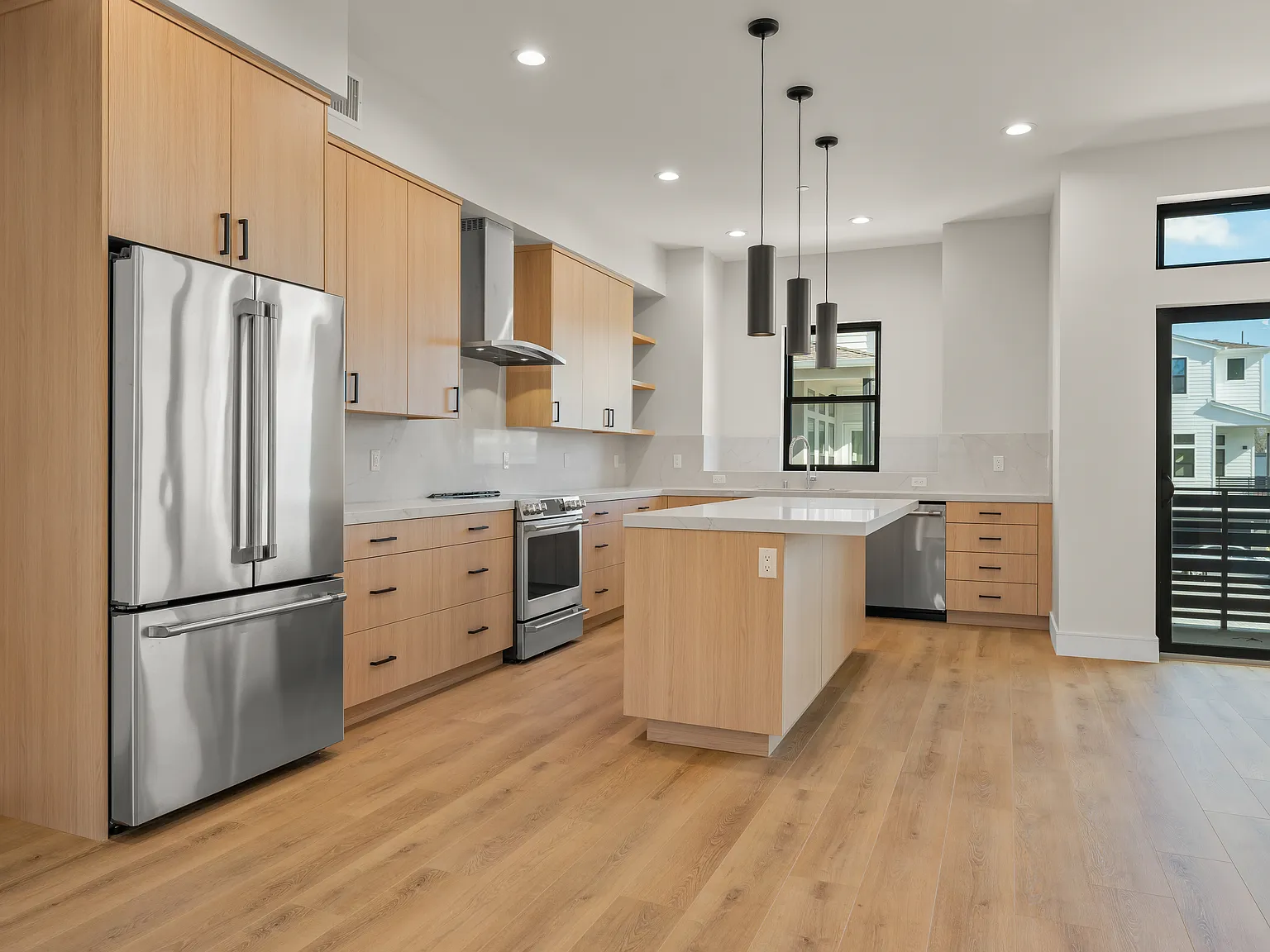 4 bed, 3.5 bath, 2053 sqft, $7,295 — Photo 1