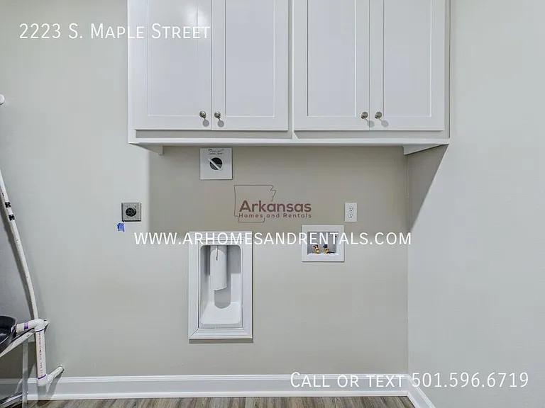 2223 S Maple St — Photo 15