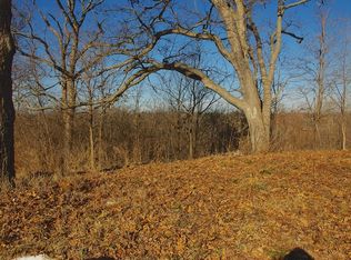 770 Fox Run Dr, Geneva, IL 60134