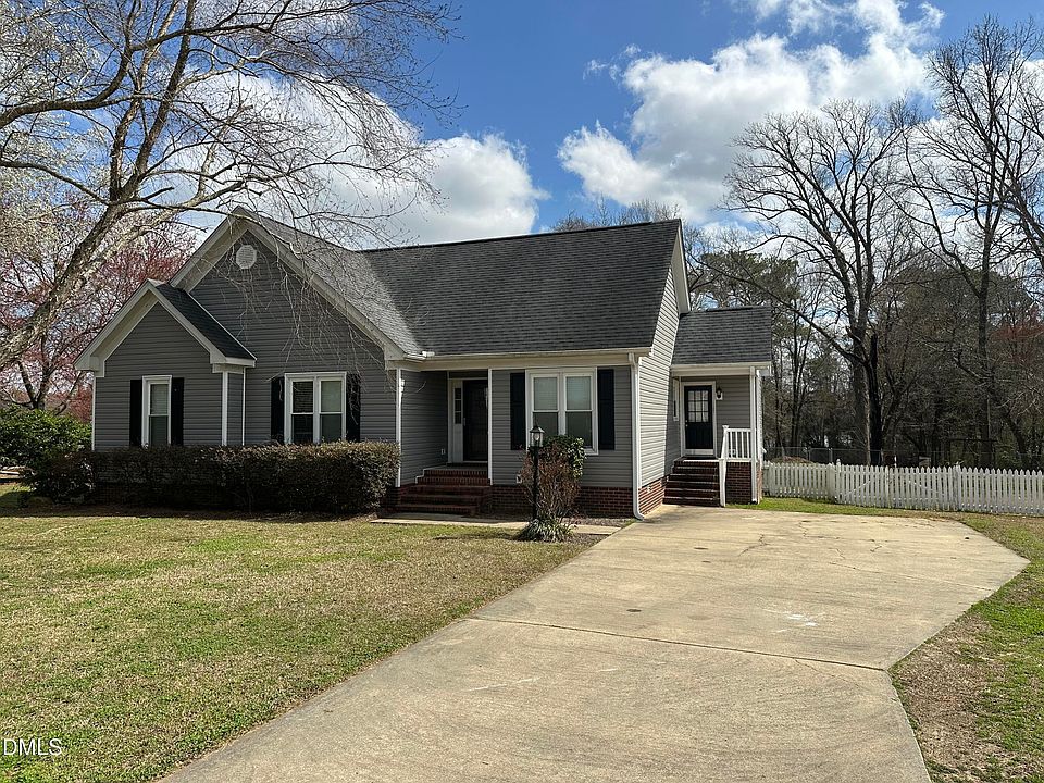 1st image of 120 Summerdale Dr