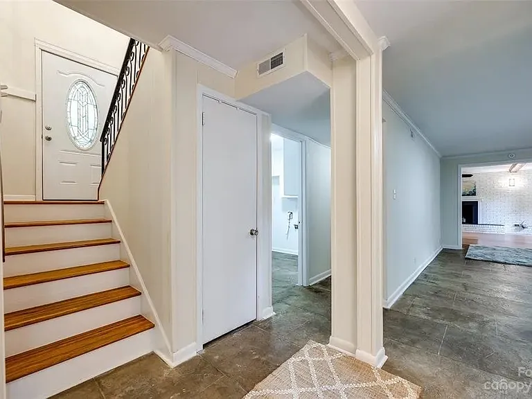 7 Park Dr — Photo 15