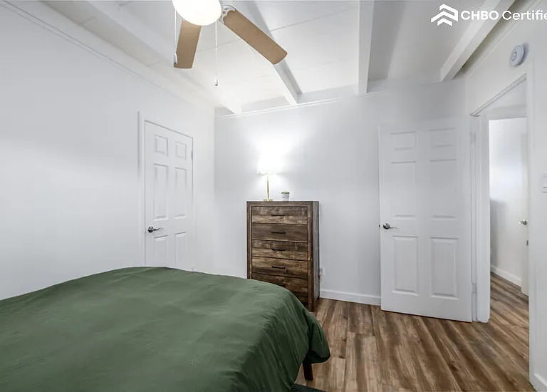 415 Baker St — Photo 18