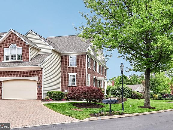 3rd image of 107 Oldham Pl #104
