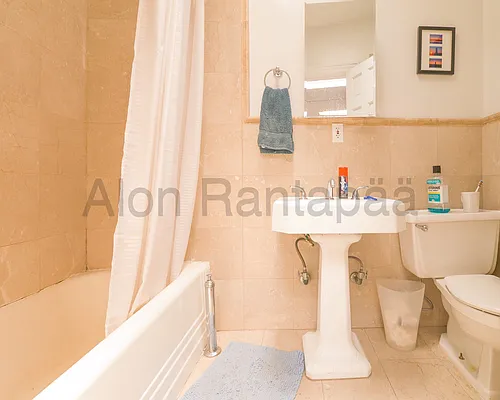 Rented by (Legacy) NY Quality Living Uptown | media 4