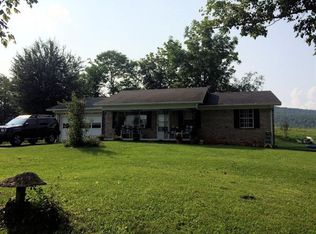 273 Smith Chapel Rd, Albany, KY 42602