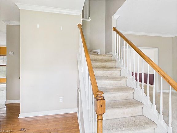 4th image of 6311 High View Rd