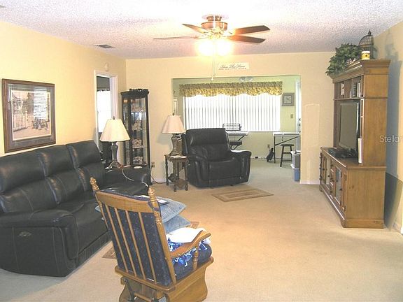 4th image of 1605 Leland Dr #72