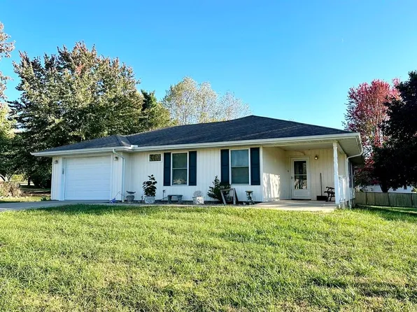 200 E Long Ln, El Dorado Springs, MO 64744