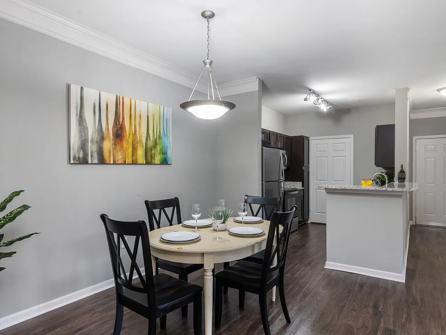 Lauren Ridge Apartment Homes — Photo 3