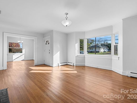 5th image of 313 17th St NW