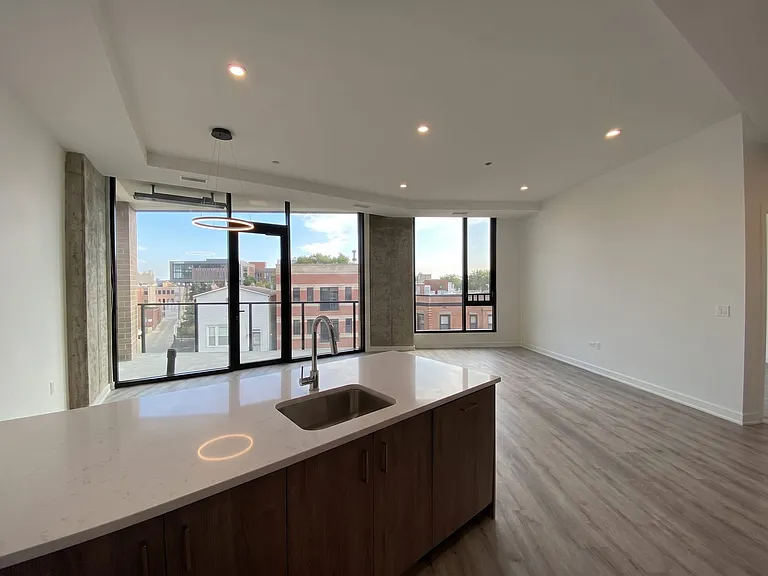 1118 W Patterson Ave — Photo 10