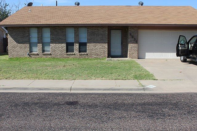 1st image of 8631 Holiday Dr
