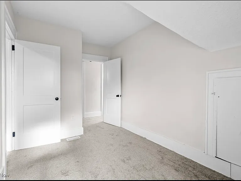 3639 Randolph Rd — Photo 10