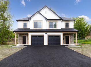 32 Durant Pl, Perinton, NY 14450