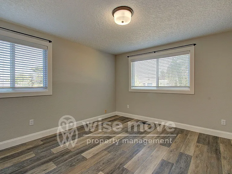 4001 NW 127th St — Photo 21