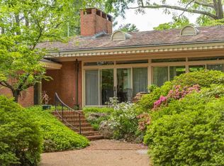 855 Fairway Dr, Waynesboro, VA 22980