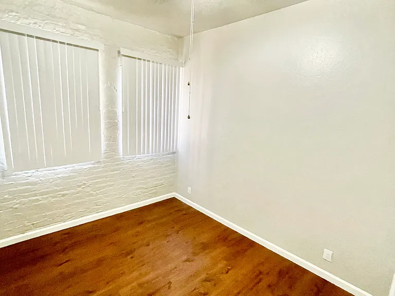 1337 N Madison St #8 — Photo 5