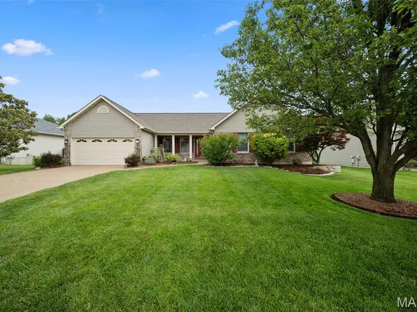 2362 Hidden Deer Dr, O'Fallon, MO 63368