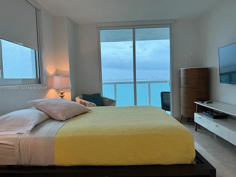 1800 N Bayshore Dr #1609 — Photo 14