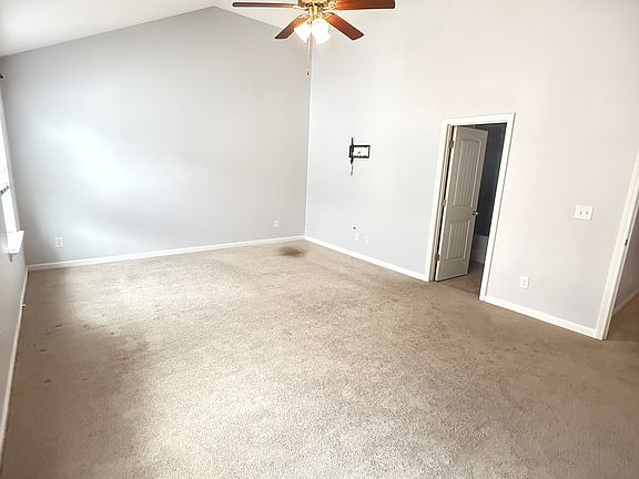 5th image of 4721 Chelanie Cir