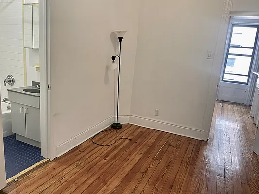 Rented by Aether Property Group | media 11