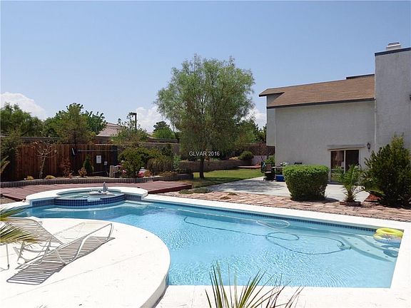 3rd image of 1721 Palo Alto Cir #0