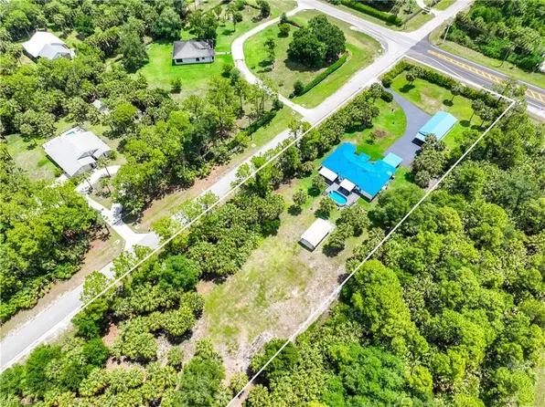 104 12th AVE NW, NAPLES, FL 34120