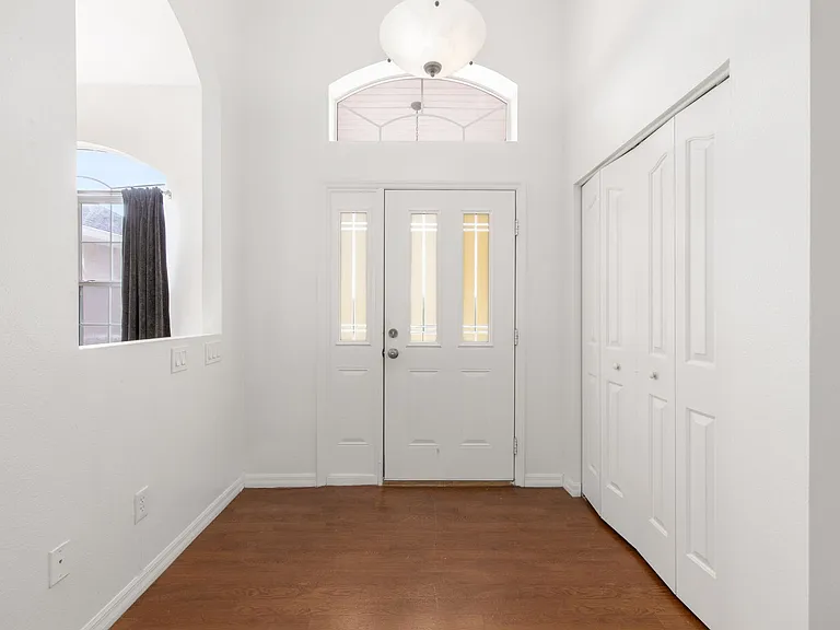 7860 SW 204th Ave — Photo 5