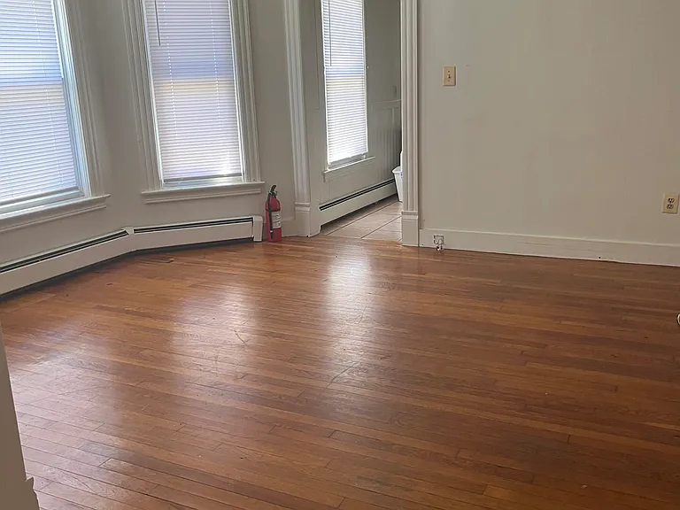 26 Darrow St #1 — Photo 6